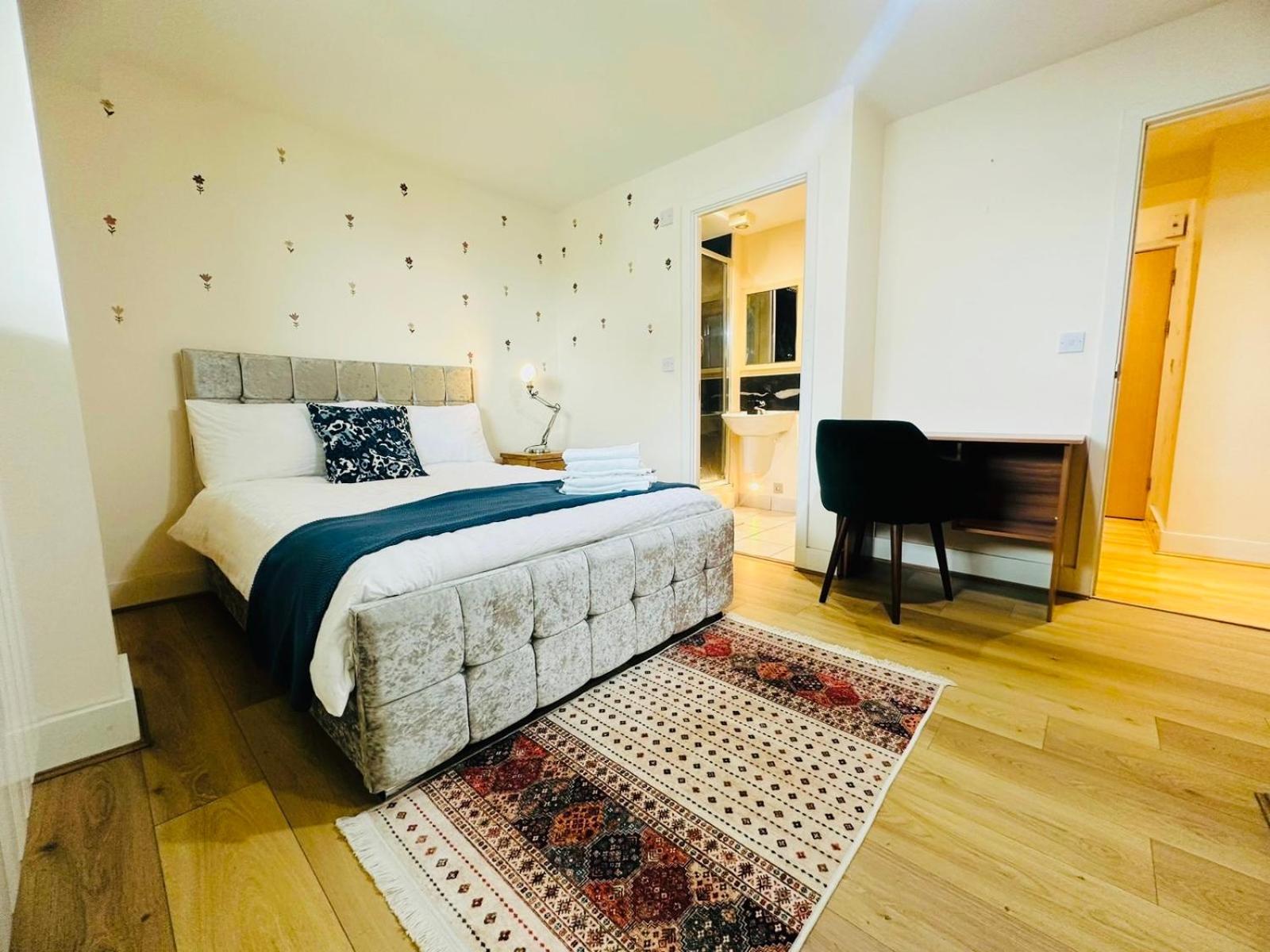 Modern 2Bed 2Bath Apartment Canary Wharf - Upto 5 Person London Kültér fotó